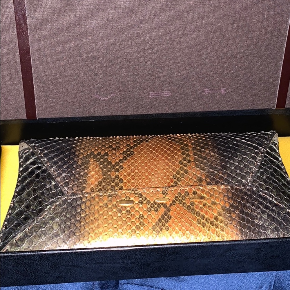 Purse/Handbag - Picture 2 of 16